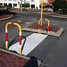 Load image into Gallery viewer, Pedestrian Barrier
