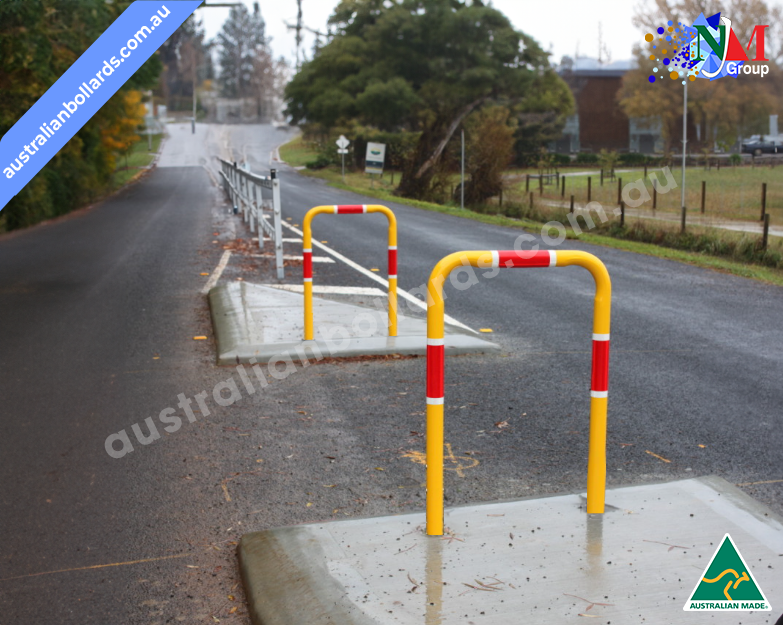 RHINO SECURITY FENCING PEDESTRIAN BARRIER